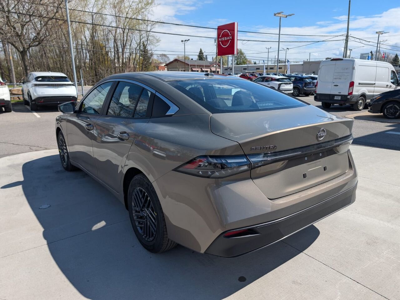 NISSAN Sentra SENTRA SV PREMIUM 2026 Bronze impérial Châteauguay - photo #12