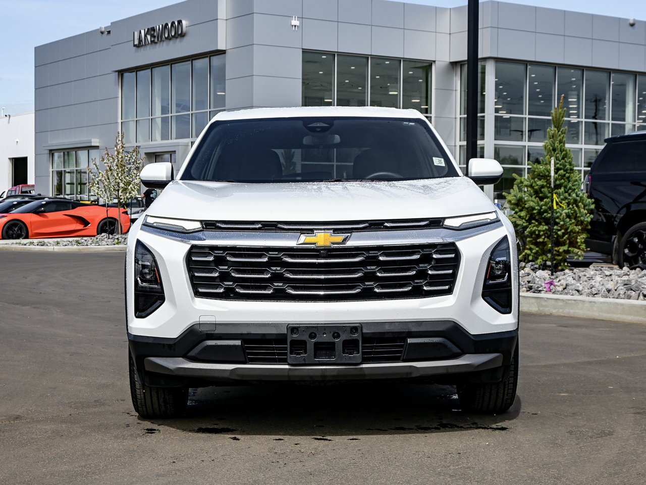 2026 Chevrolet Equinox AWD 4dr LT w/2LT White Sherwood Park - photo #2