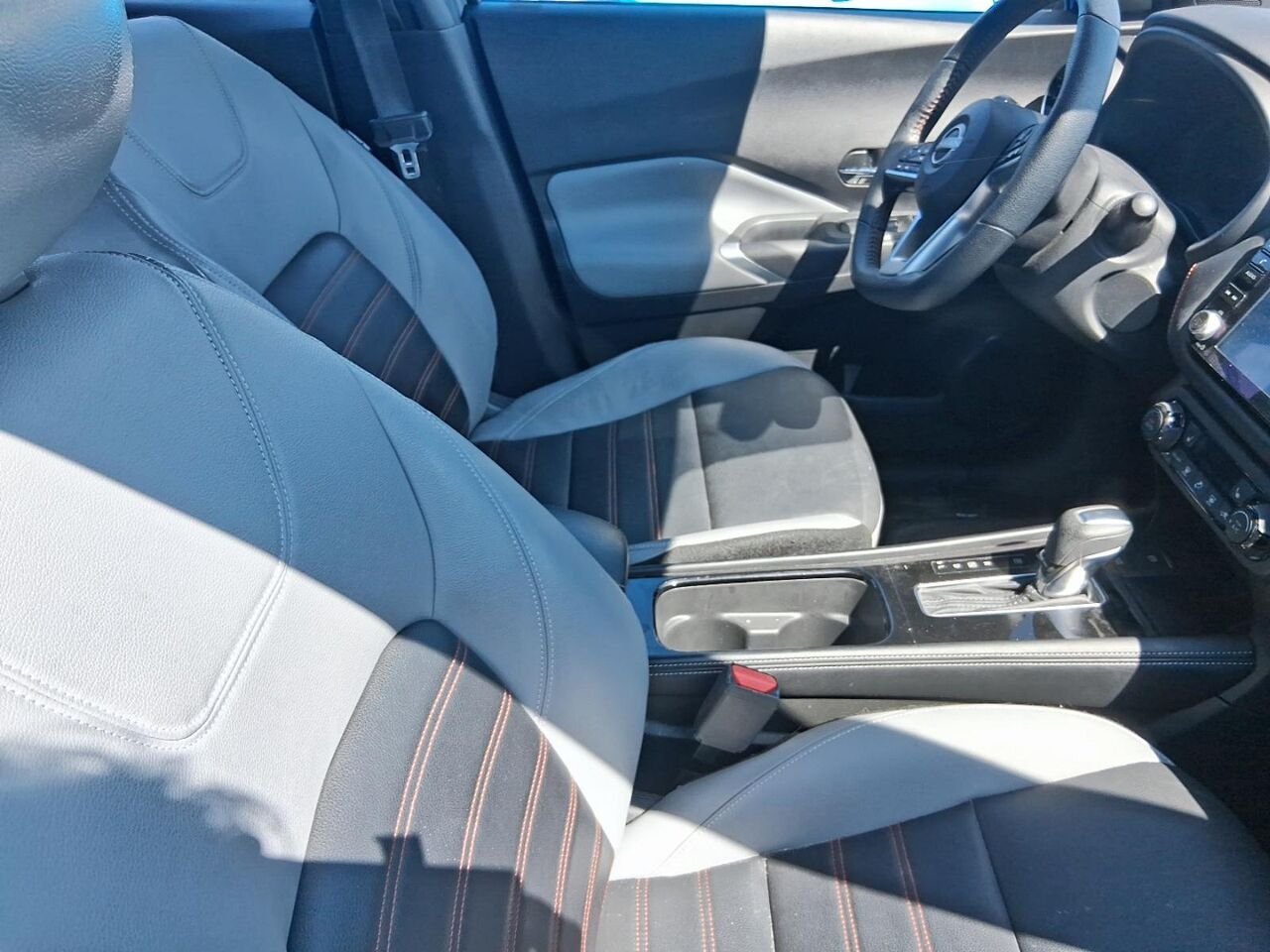 Nissan Kicks SR 2023 Gris Québec - photo #2