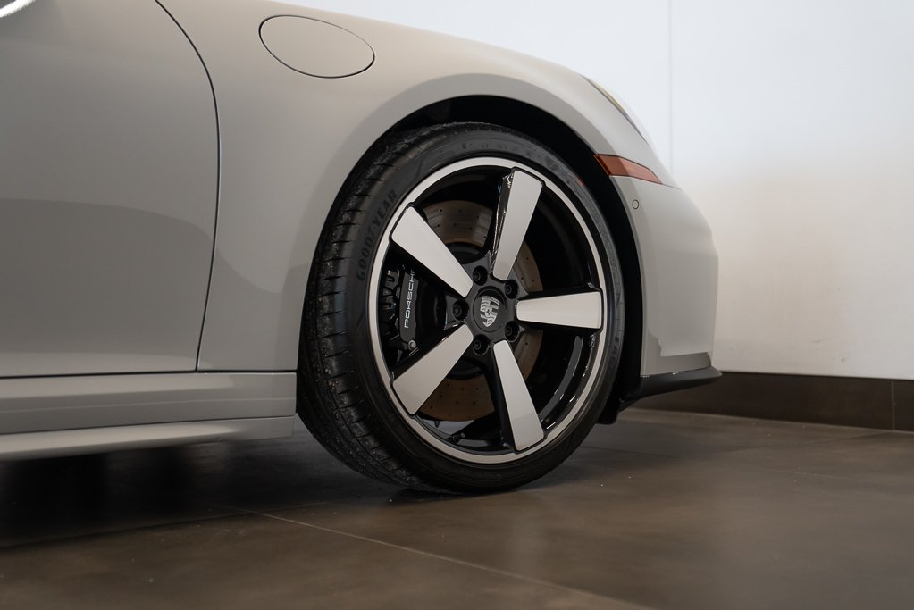 2026 Porsche 911 Carrera S \\ NO LUXURY TAX Grey Kirkland - photo #6