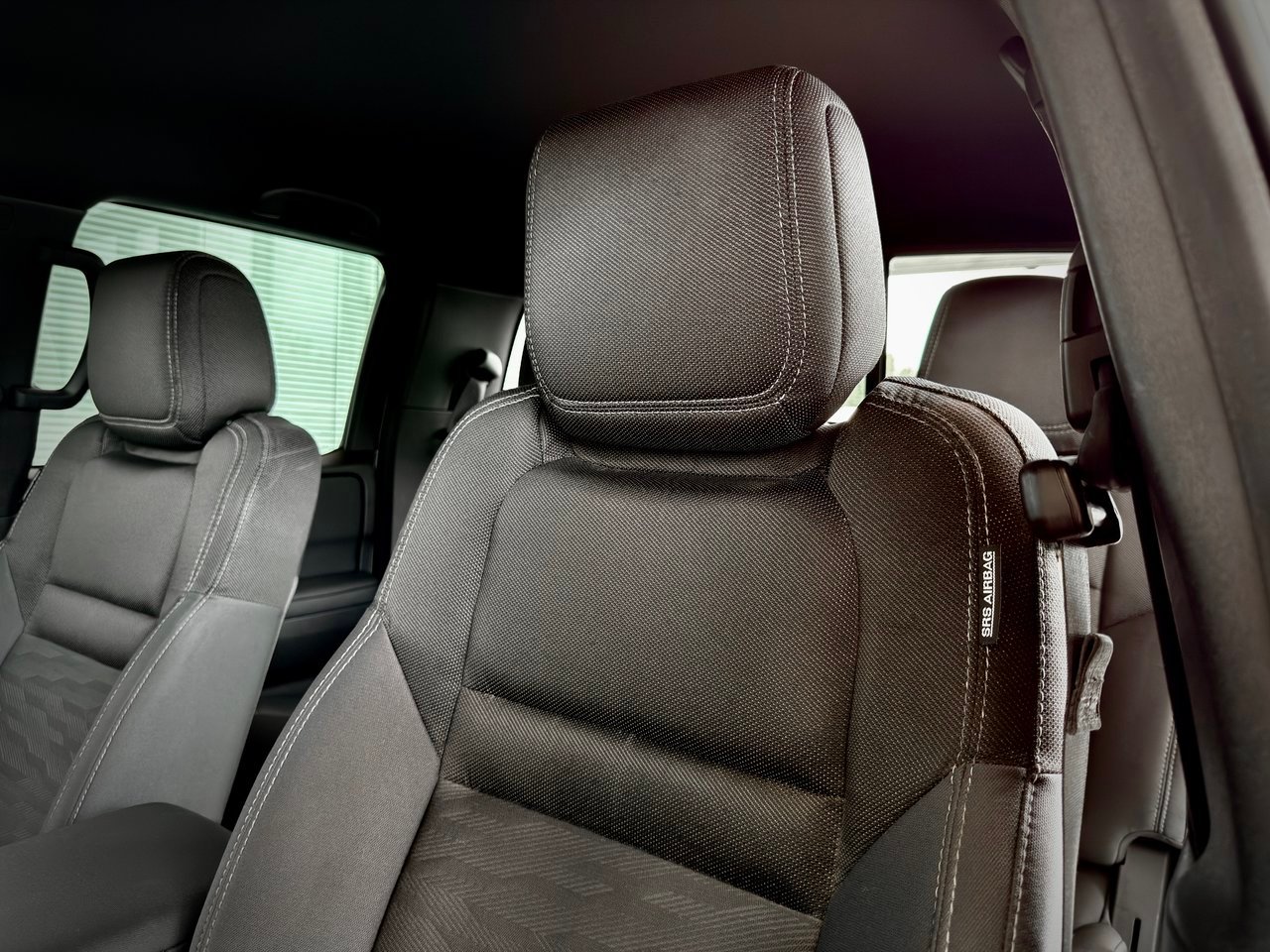 2023 Nissan Frontier White Notre-Dame-des-Prairies - photo #20