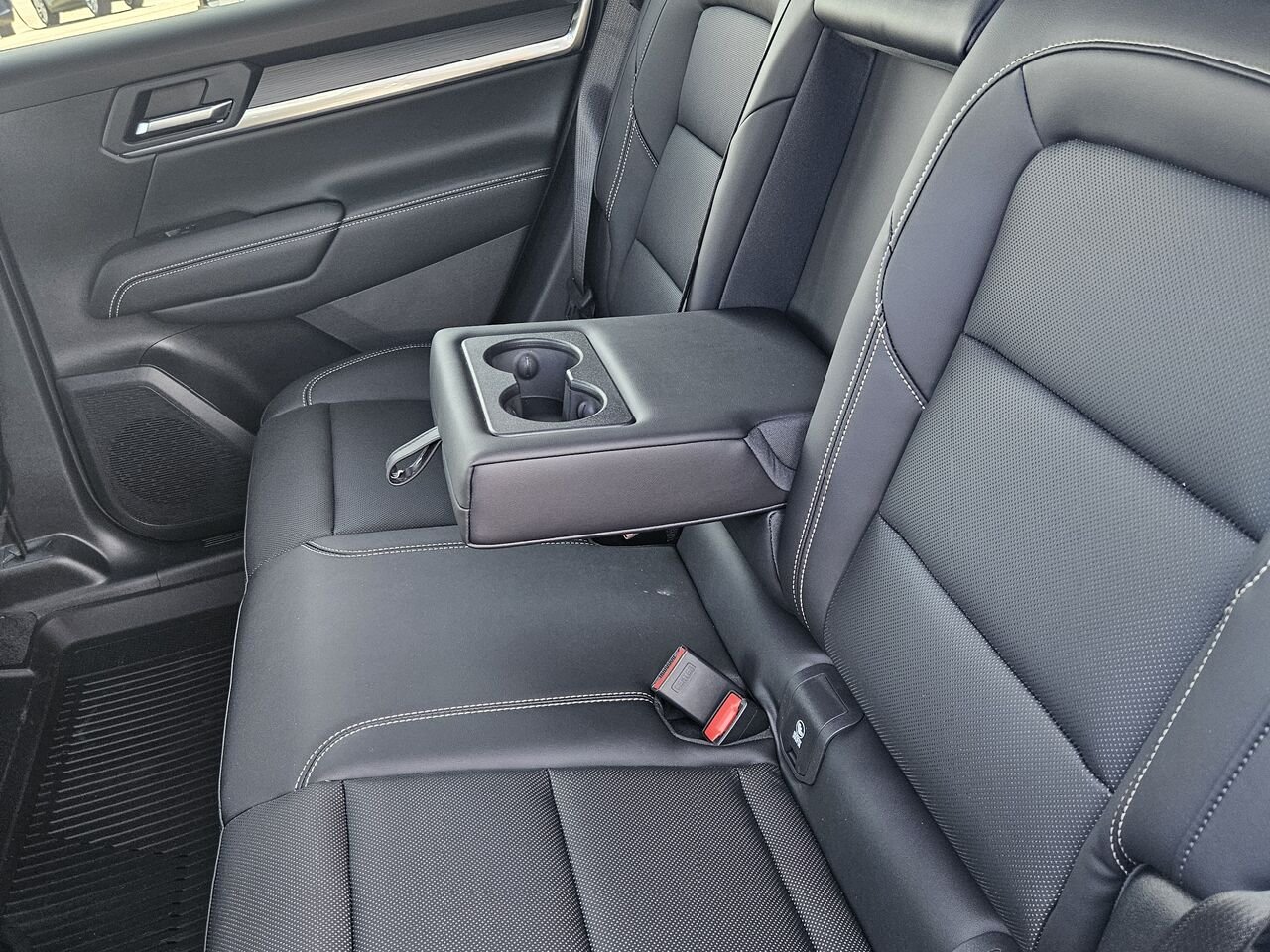 2026 GMC Terrain Élévation 4 portes TI Summit White Thetford Mines - photo #16