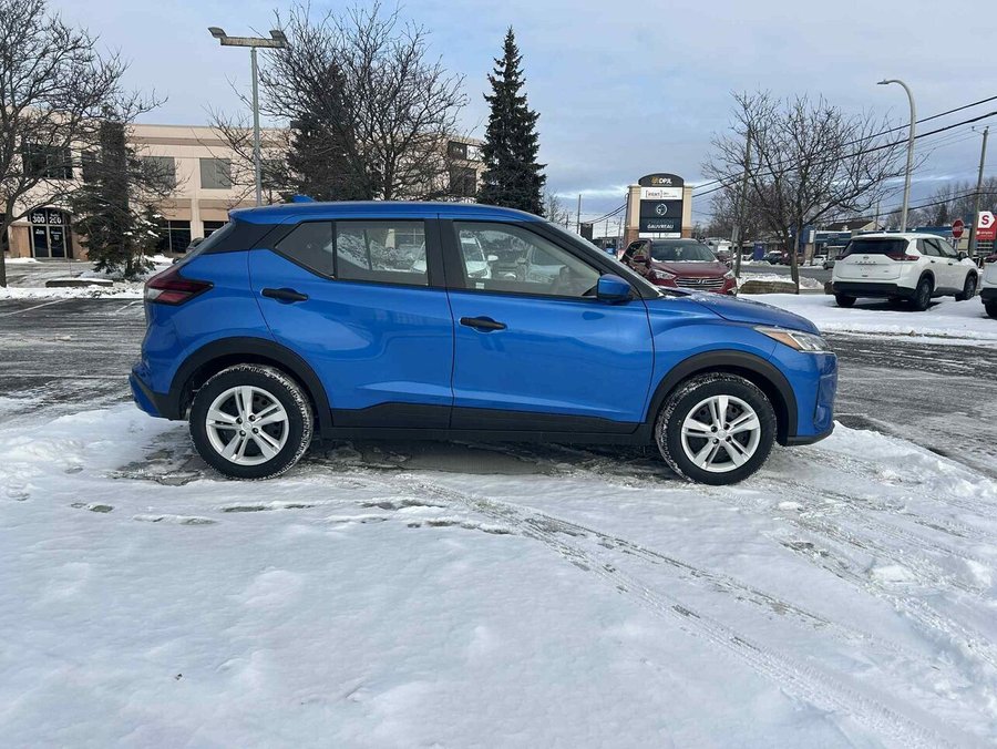 2025 Nissan Kicks Play 2025 Electric Blue Metallic