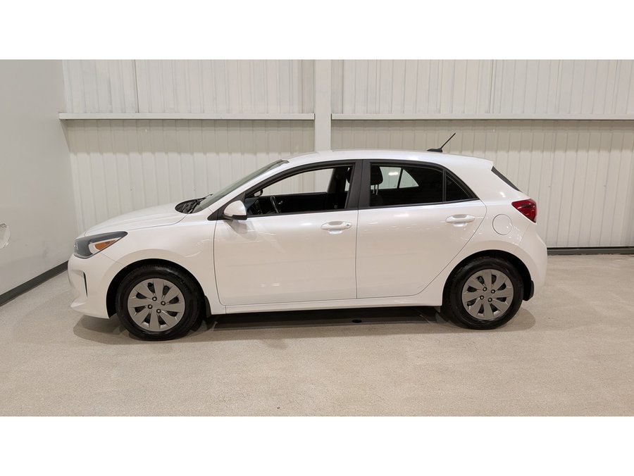 2019 Kia Rio 5-door White