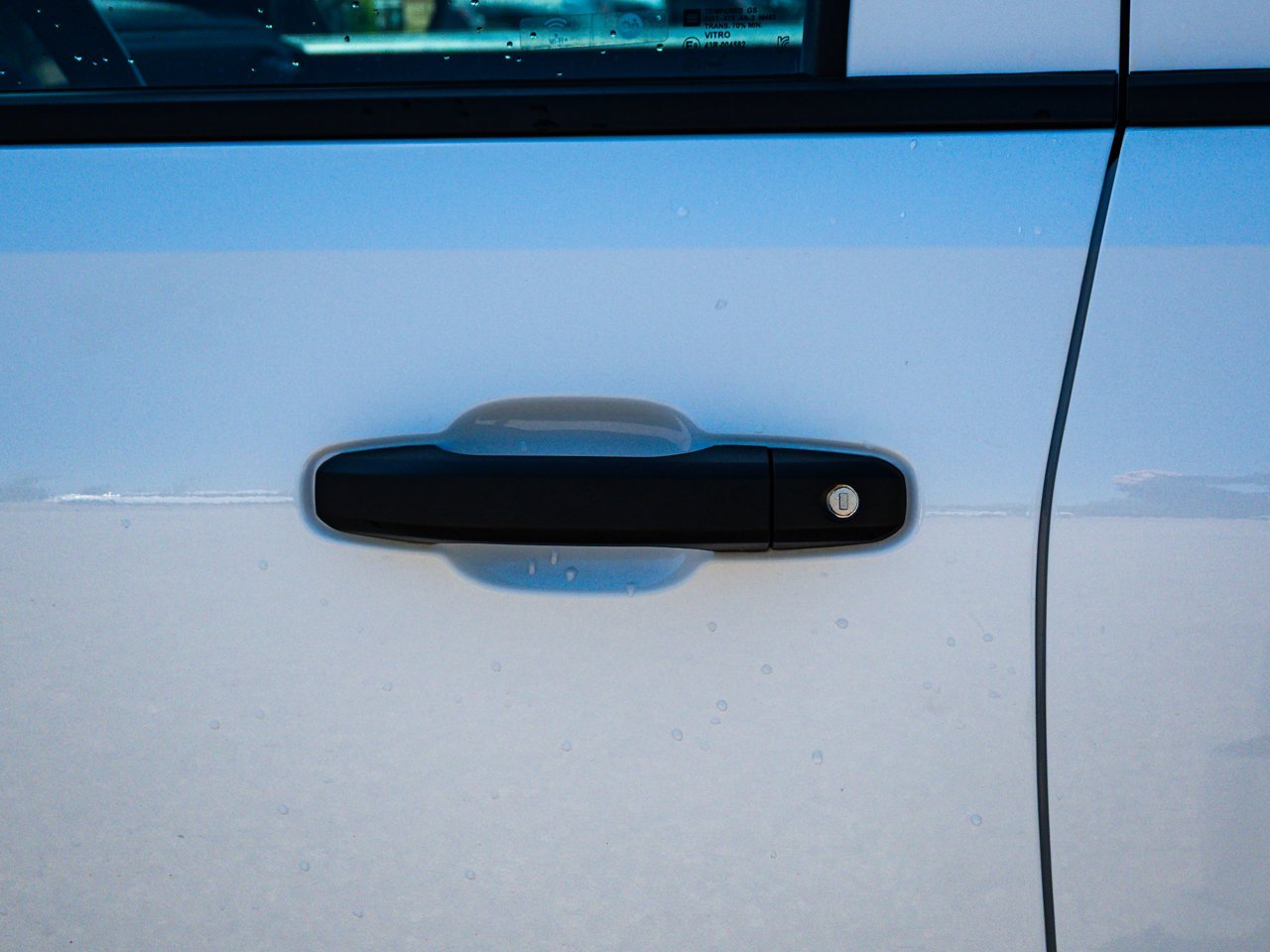 2024 Chevrolet Colorado 4WD Crew Cab WT White Sherwood Park - photo #7