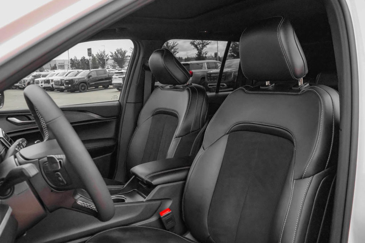 2025 Jeep Grand Cherokee Altitude 4x4 White Sherwood Park - photo #29