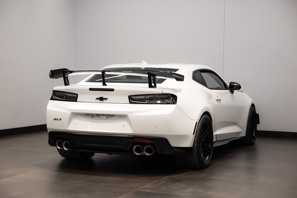2018 Chevrolet Camaro 2dr Cpe ZL1 | 1LE PACKAGE White Kirkland - photo #3