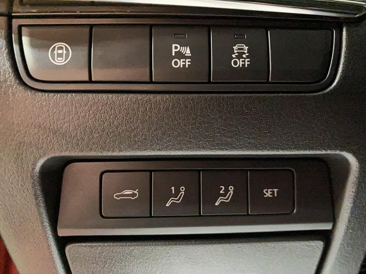 2019 Mazda Mazda3 VIN JM1BPBDM0K1121945 Red Baie-Comeau - photo #13