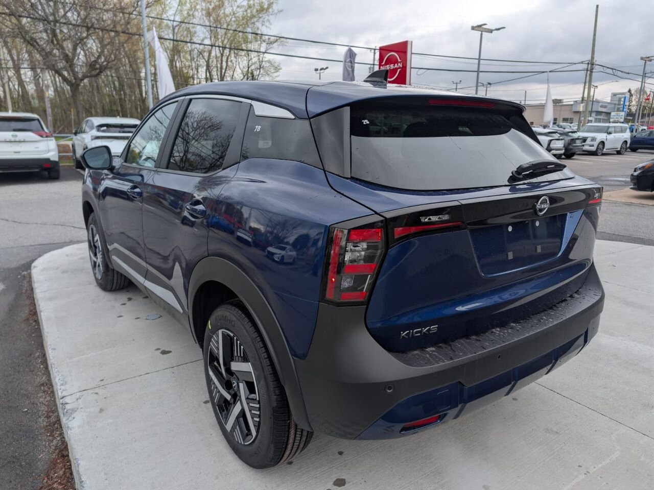 NISSAN Kicks KICKS SV AVANT 2026 Bleu foncé nacré Châteauguay - photo #11