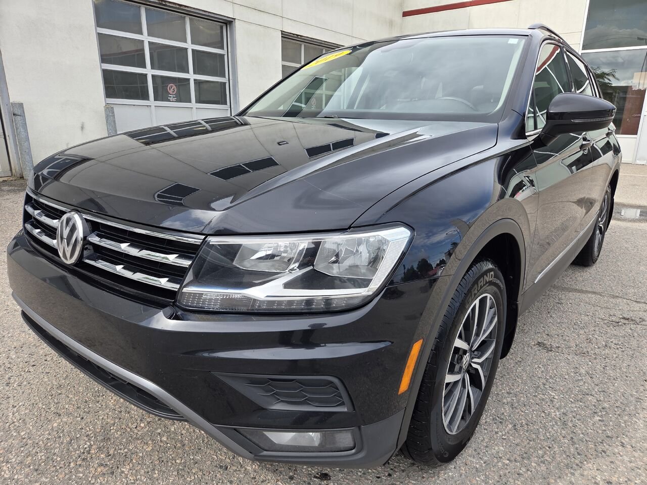 2019 VOLKSWAGEN TIGUAN Black Amos - photo #0