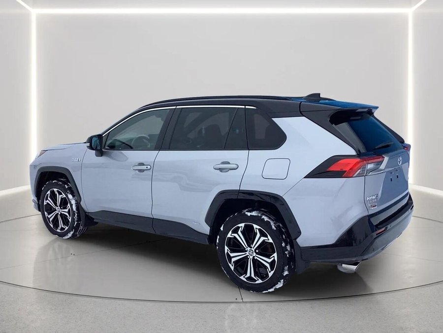 TOYOTA RAV4 PLUG-IN HYBRID 2022 2022 Ciel argent métallisé avec toit noir