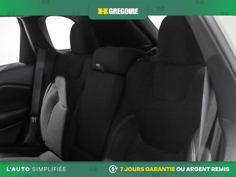 2022 Jeep Cherokee White Laval - photo #22