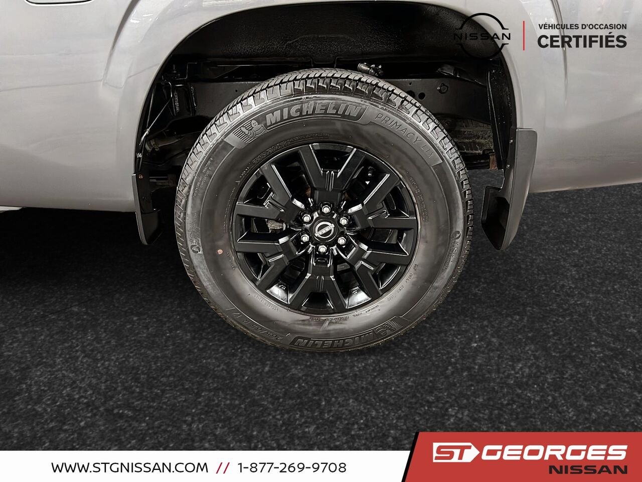 Nissan Frontier 2023 Gris Saint-Georges - photo #6