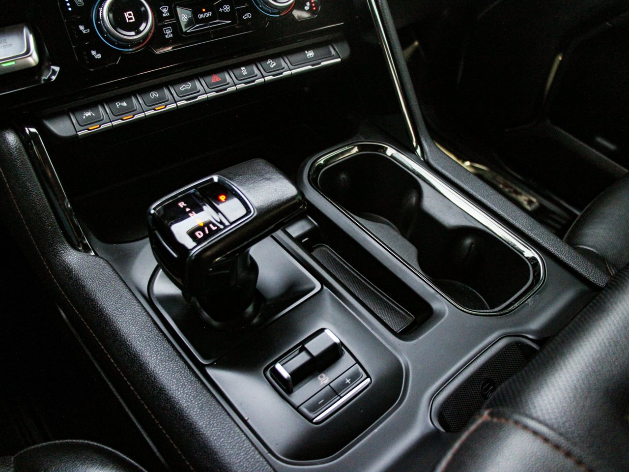2022 GMC Sierra 1500 4WD Crew Cab 147 AT4 White Sherwood Park - photo #27