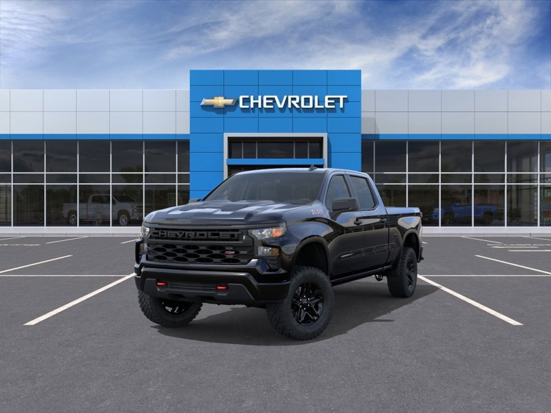CHEVROLET Silverado 1500 K1500 SILVERADO CREW CAB CUSTOM TRAIL BOSS STD/BOX (2CX) 2026 NOIR Rivière-du-Loup - photo #0