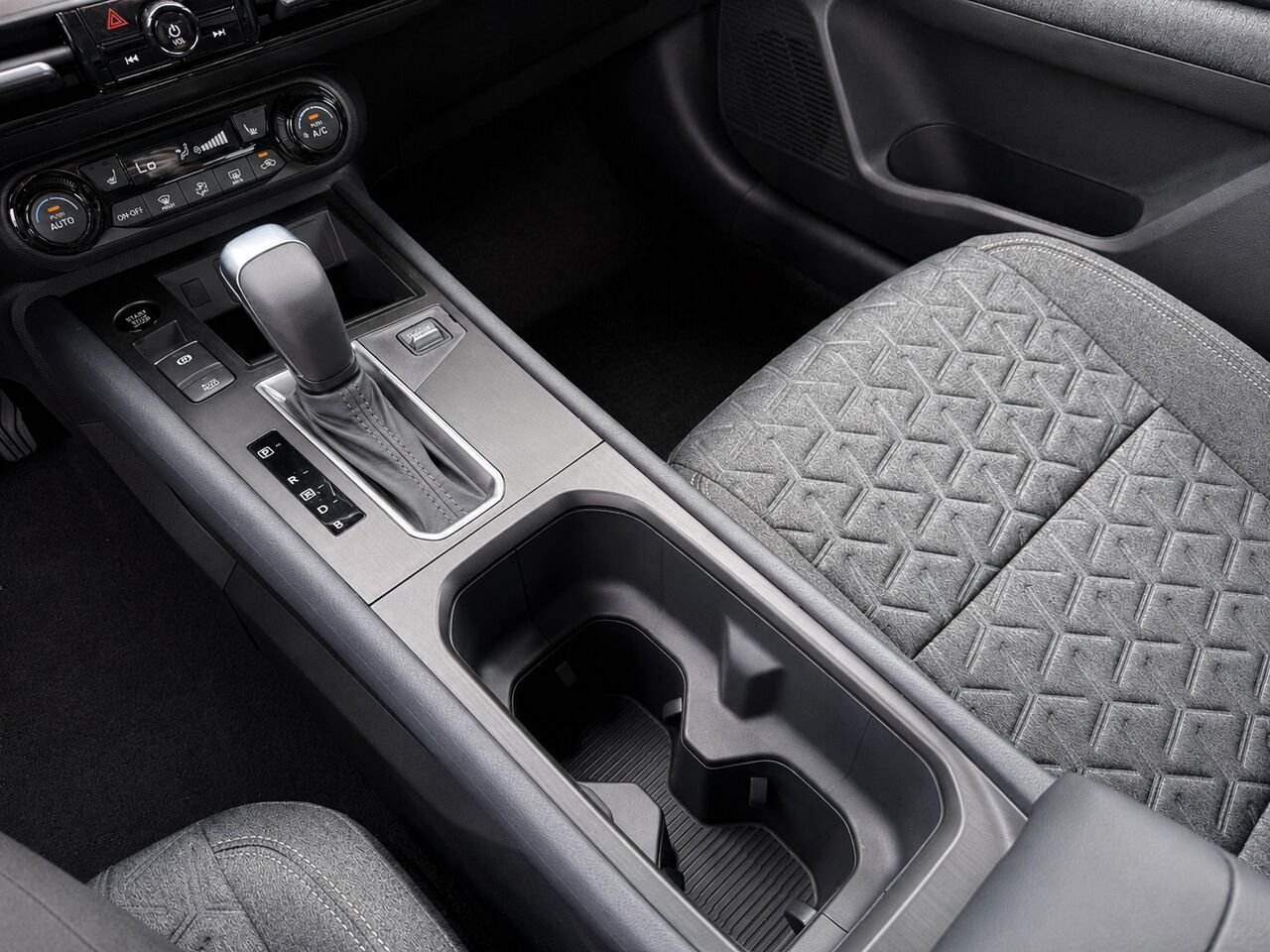 NISSAN Kicks KICKS SV 2026 Bleu glacial arctique/Noir intense Châteauguay - photo #14