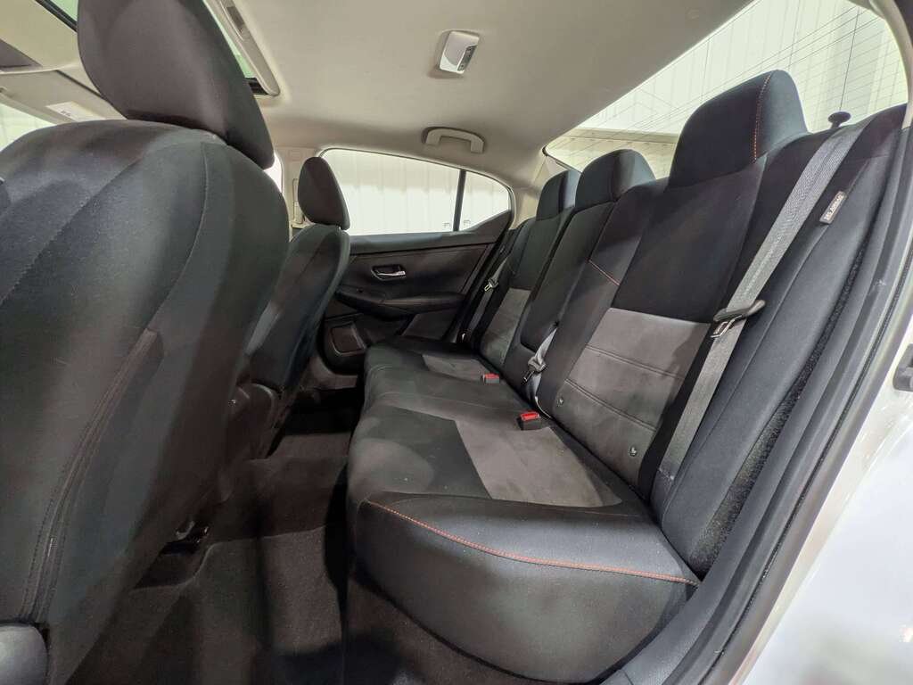2024 Nissan Sentra SR Manual White Val-David - photo #10