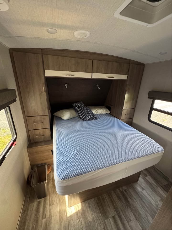 2023 Imagine Grand Design White Thetford Mines - photo #7