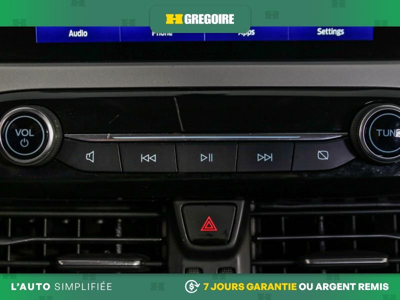 2022 Ford Escape Grey Laval - photo #23