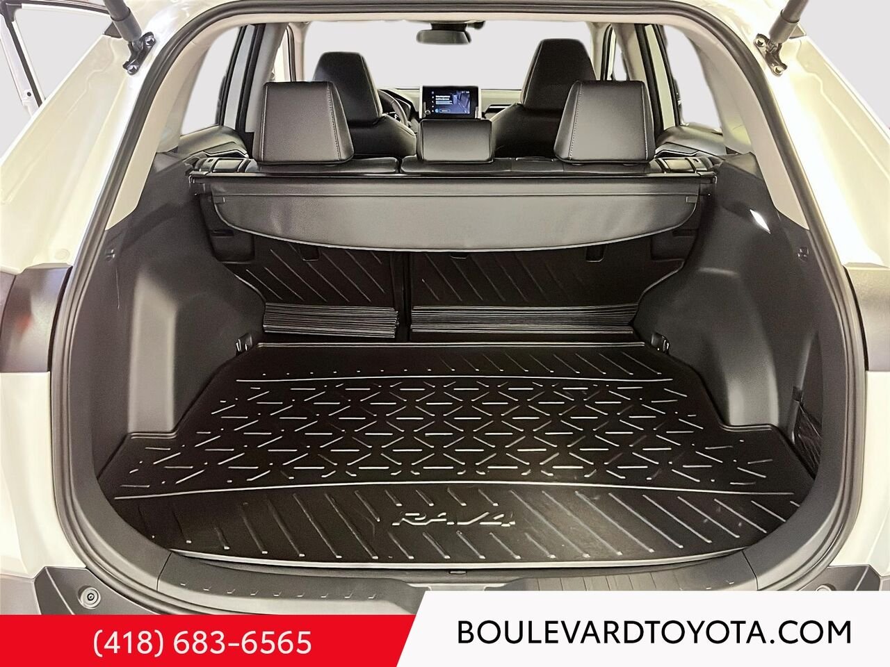 Toyota RAV4 531781-138 | XLE, AWD 2025 Blanc Québec - photo #19