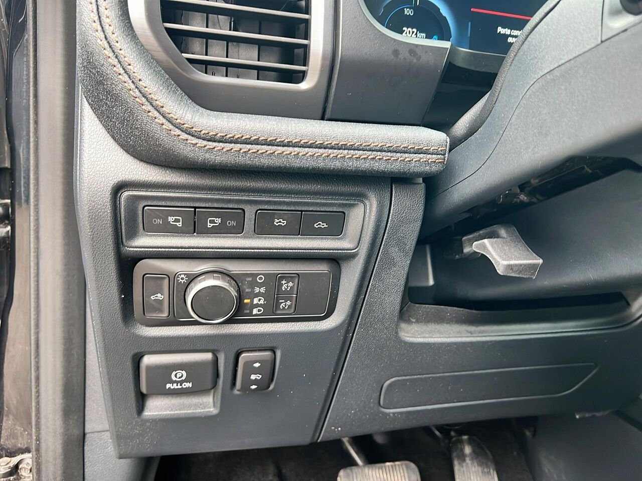 Ford F-150 Lightning LARIAT SuperCrew 4RM LONG RANGE 2022 Noir Québec - photo #15