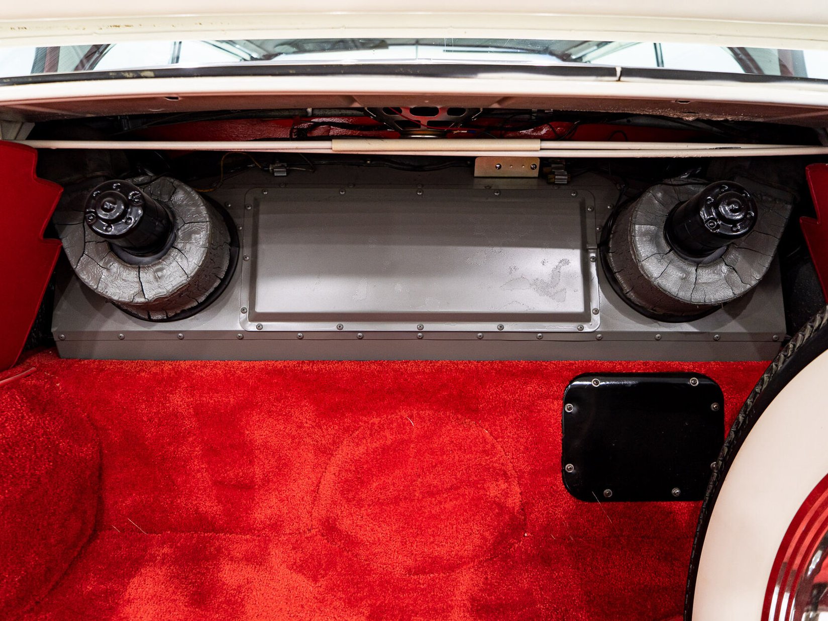 1956 Cadillac Eldorado Seville With Factory A/C | PRIX EN USD White Montreal - photo #93