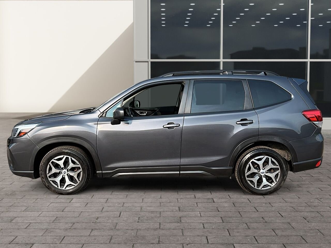 Subaru Forester conveniance 2021 Gris Québec - photo #4