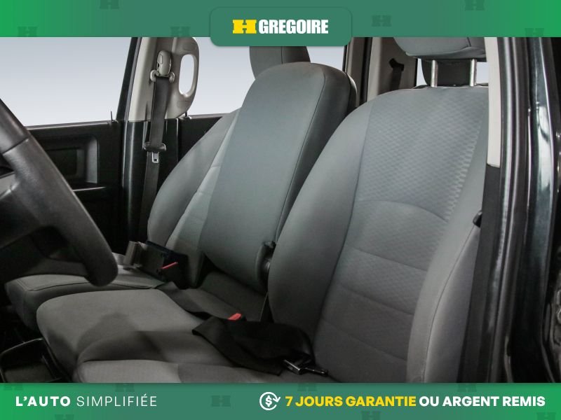 Ram 1500 729088 | ST AWD AUTO A/C GR ELECT MAGS CAM RECUL BLUETOOTH 2019 Noir Laval - photo #19