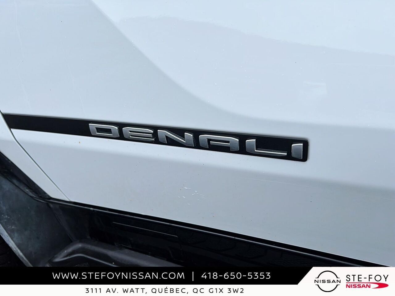 2025 GMC Sierra EV DENALI White Ste-Foy - photo #5
