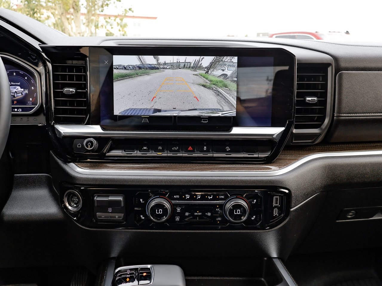 2024 Chevrolet Silverado 1500 4WD Crew Cab 147 RST Grey Sherwood Park - photo #24