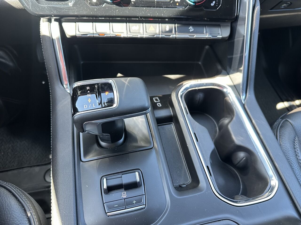 2025 GMC SIERRA K1500 DENALI Denali cabine multiplace 4RM 157 po White Gatineau - photo #12