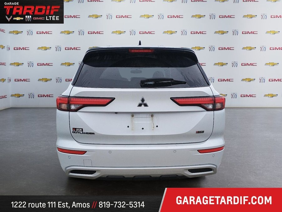 2023 MITSUBISHI OUTLANDER 2023 White