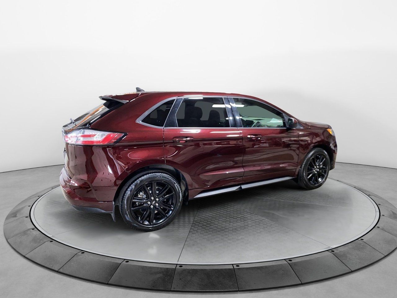2024 Ford Edge VIN 2FMPK4J91RBA41922 Red Baie-Comeau - photo #4