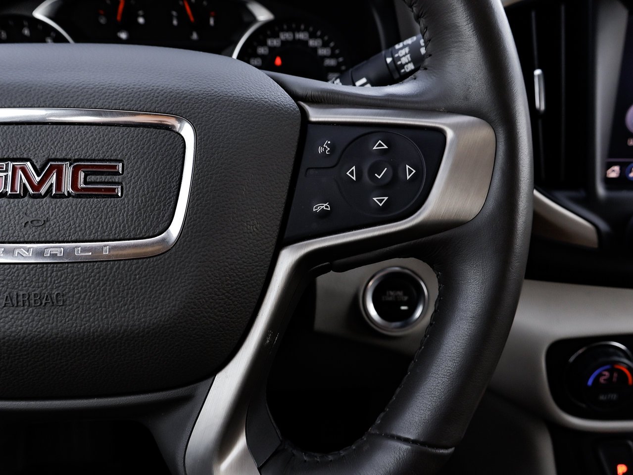 2019 GMC Terrain AWD 4dr Denali Grey Sherwood Park - photo #25