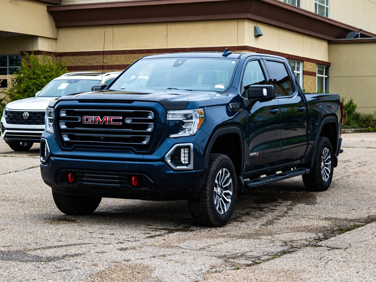 2019 GMC Sierra 1500 4WD Crew Cab 147 AT4 Blue Sherwood Park - photo #3