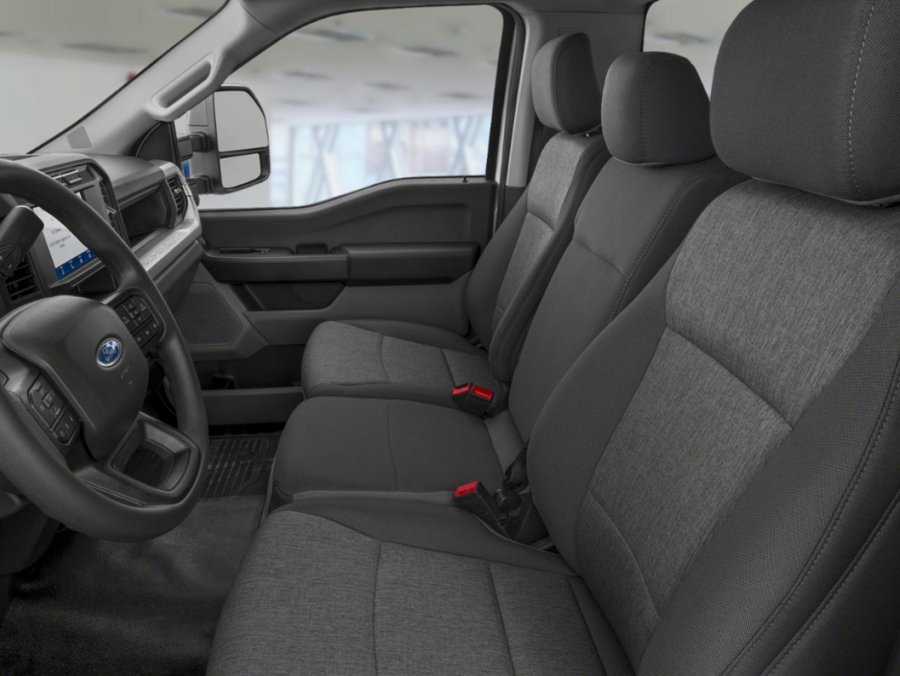 2026 Ford Super Duty F-350 DRW 2026 Race Red