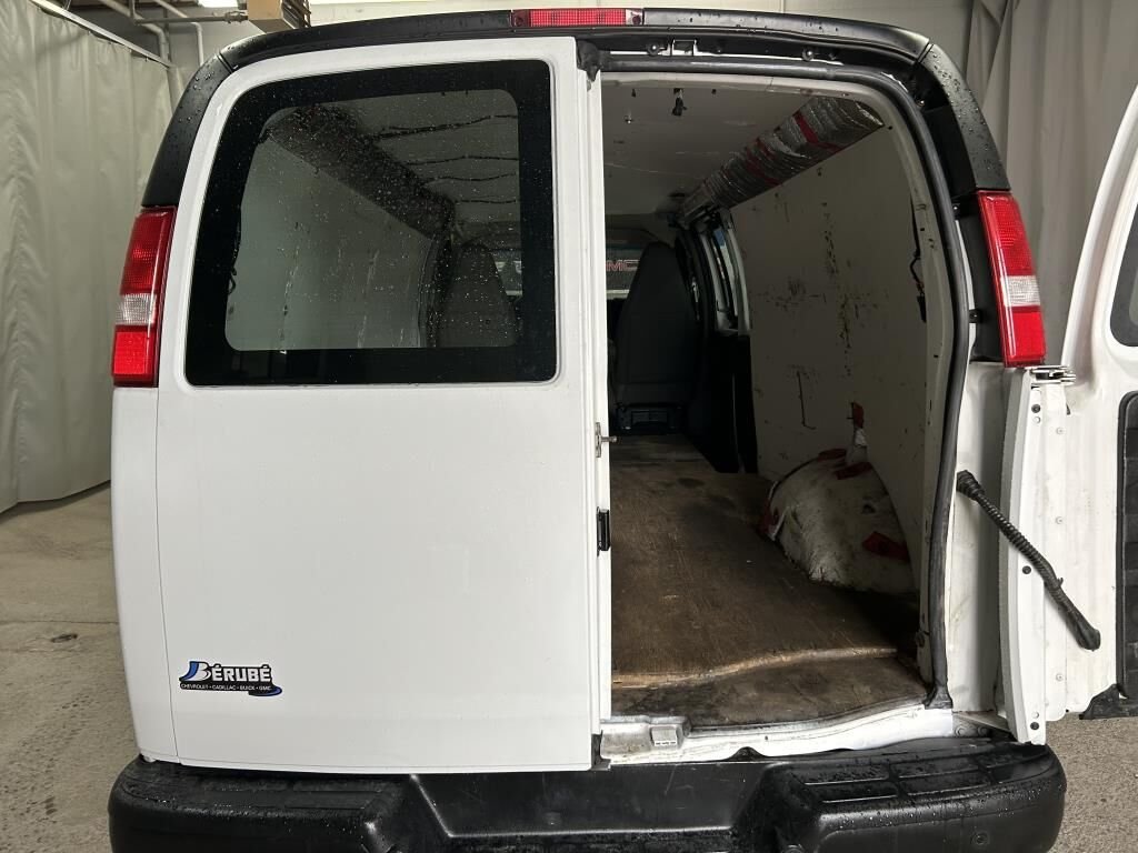 2018 CHEVROLET FOURGONNETTE UTILITAIRE LONGUE EXPRESS Traction arrière 2500 155 po White Rivière-du-Loup - photo #11