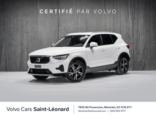 2023 Volvo XC40 B5 CORE CONVENIENCE CLIMATE White