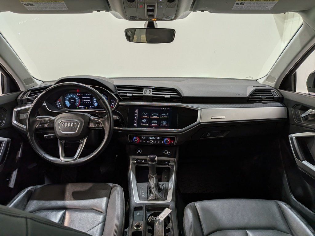 2022 Audi Q3 Komfort 45 TFSI quattro Black Val-David - photo #12