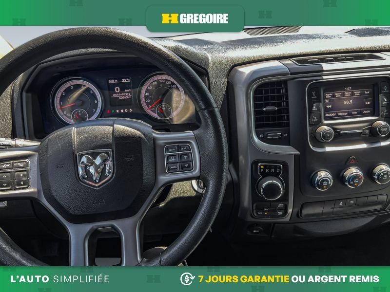 Ram 1500 D26061 | SLT 2023 Gris Laval - photo #21
