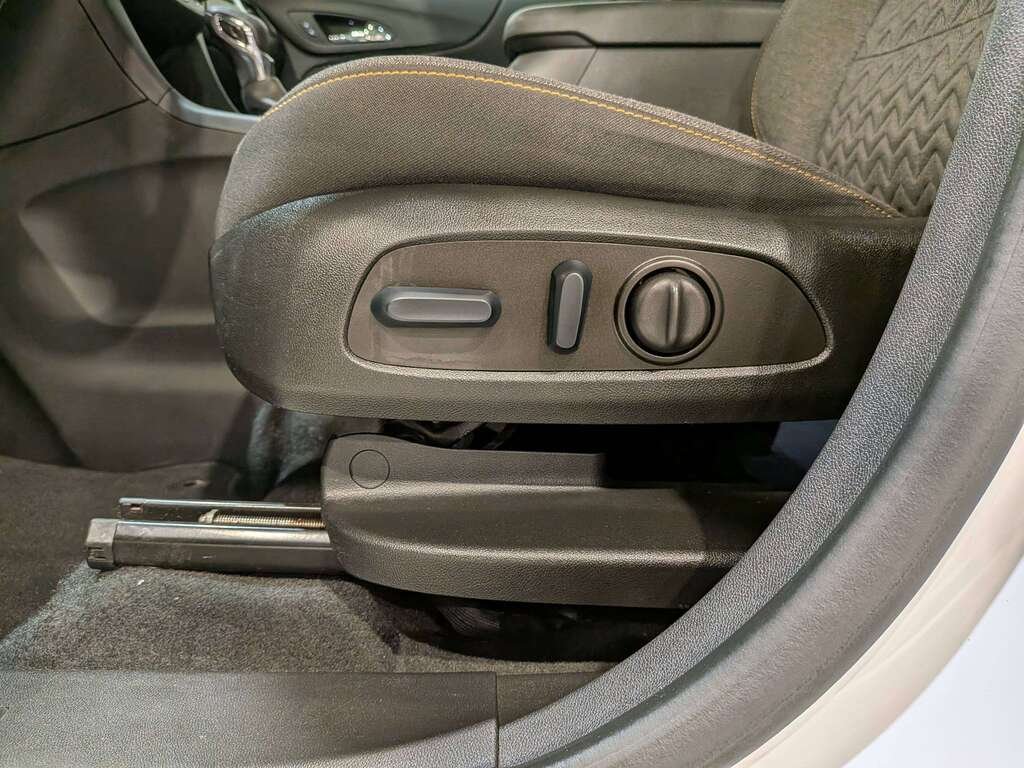 Chevrolet Equinox AWD 4dr LT 2023 Blanc Val-David - photo #31