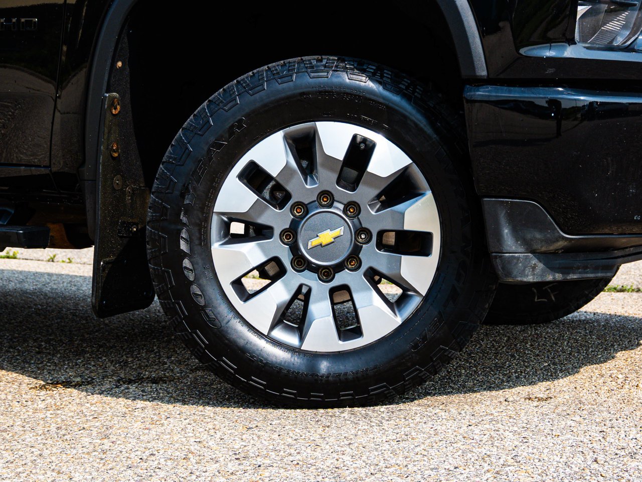 2022 Chevrolet Silverado 2500HD 4WD Crew Cab 159 Custom Black Sherwood Park - photo #4
