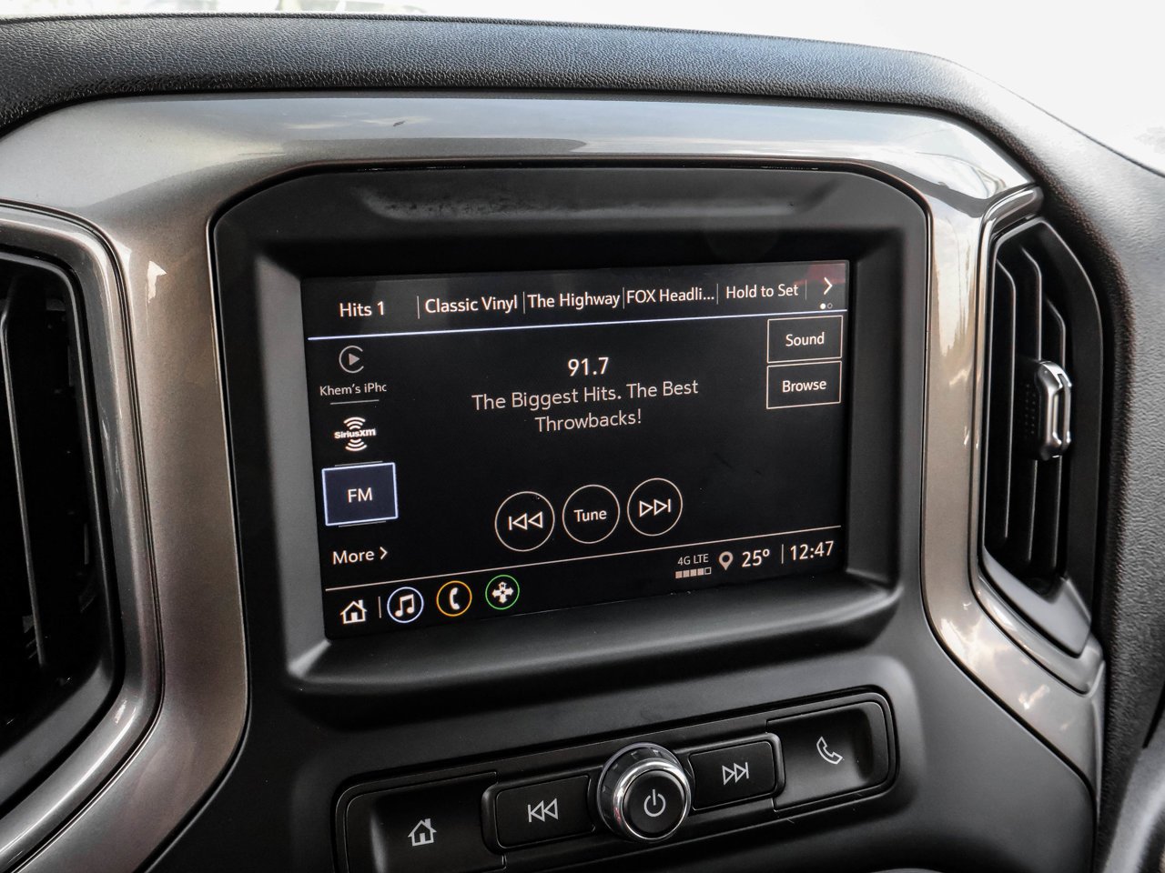 2024 Chevrolet Silverado 1500 4WD Crew Cab 147 Custom Grey Sherwood Park - photo #27