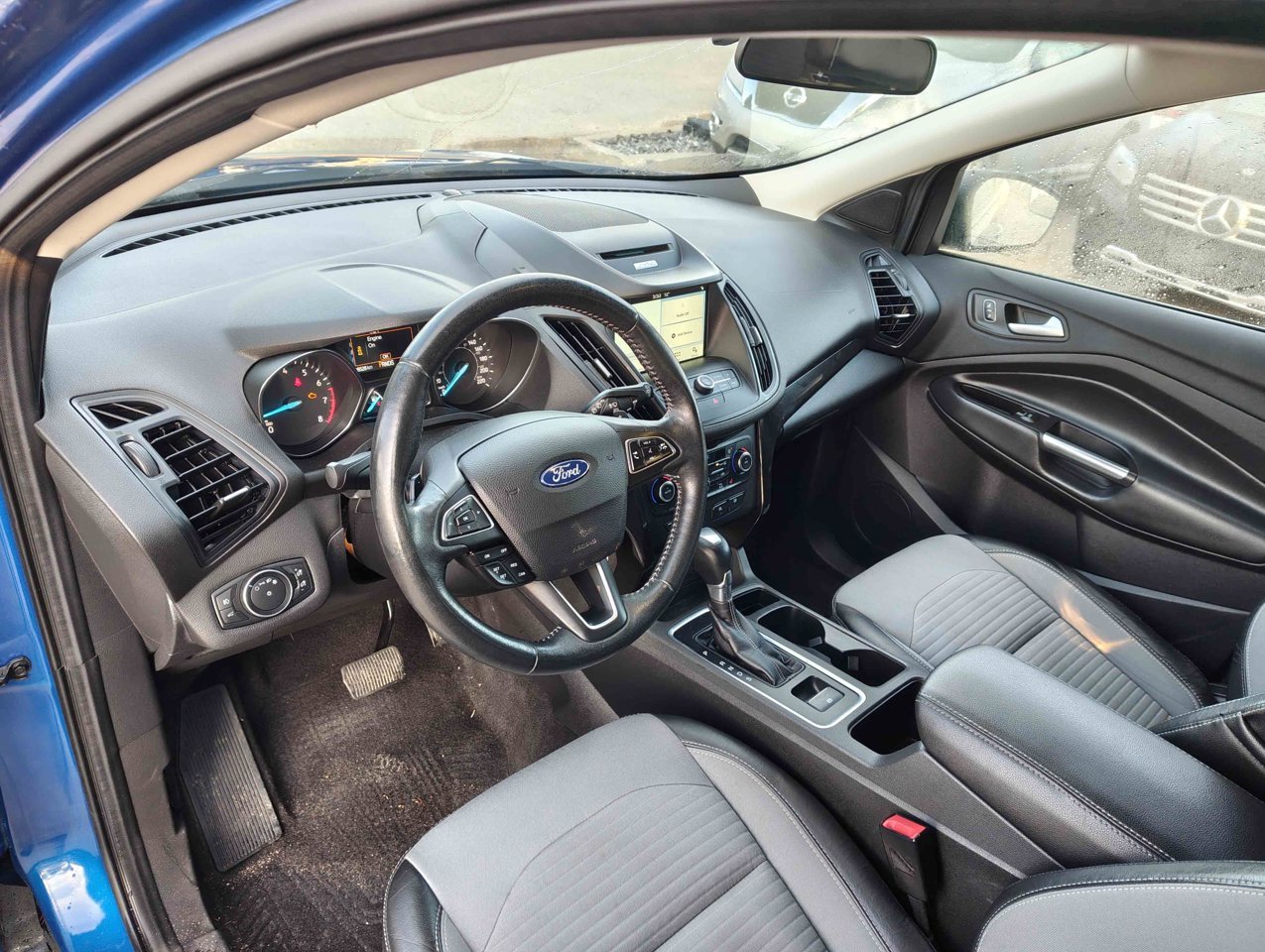 2017 Ford Escape 4WD 4dr SE Blue Sherwood Park - photo #6