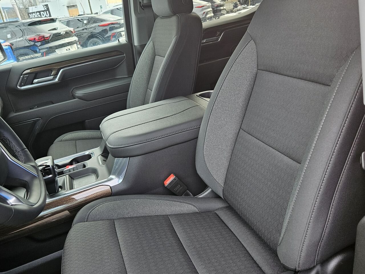 Chevrolet Silverado 1500 RST cabine multiplace 4RM 157 po 2026 TEINTE ROUGE ECLATANT Thetford Mines - photo #16