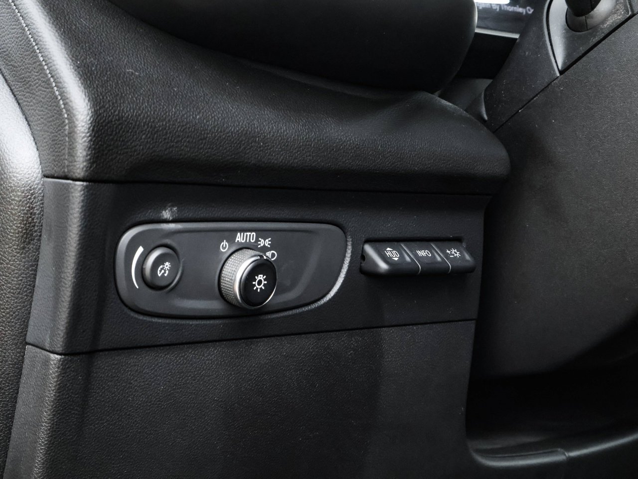2022 Buick Envision AWD 4dr Essence Black Sherwood Park - photo #20