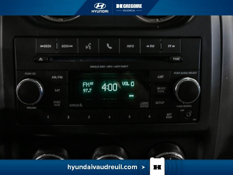 2016 Jeep Patriot Black Laval - photo #23