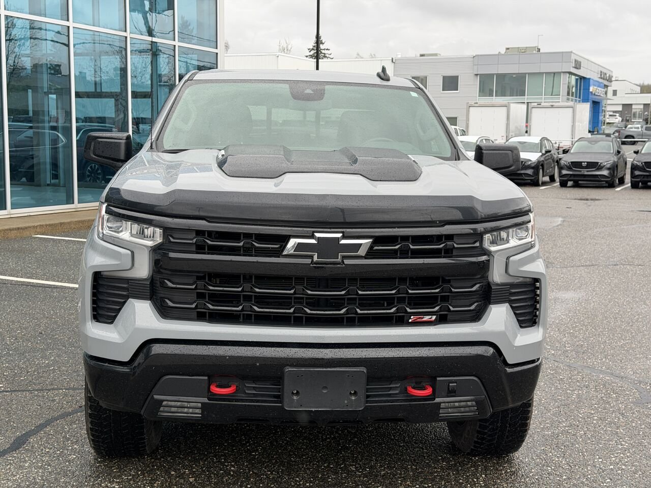 2024 Chevrolet Silverado 1500 Grey Ste-Marie - photo #2