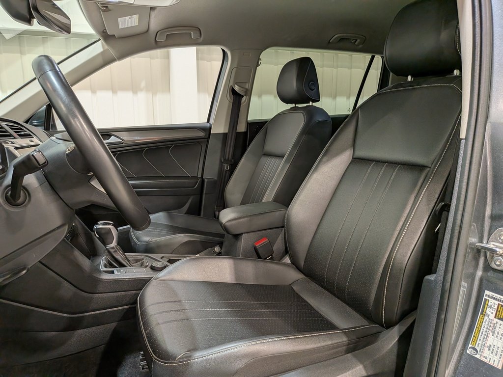 Volkswagen Tiguan Comfortline 4MOTION 2024 Gris Val-David - photo #11