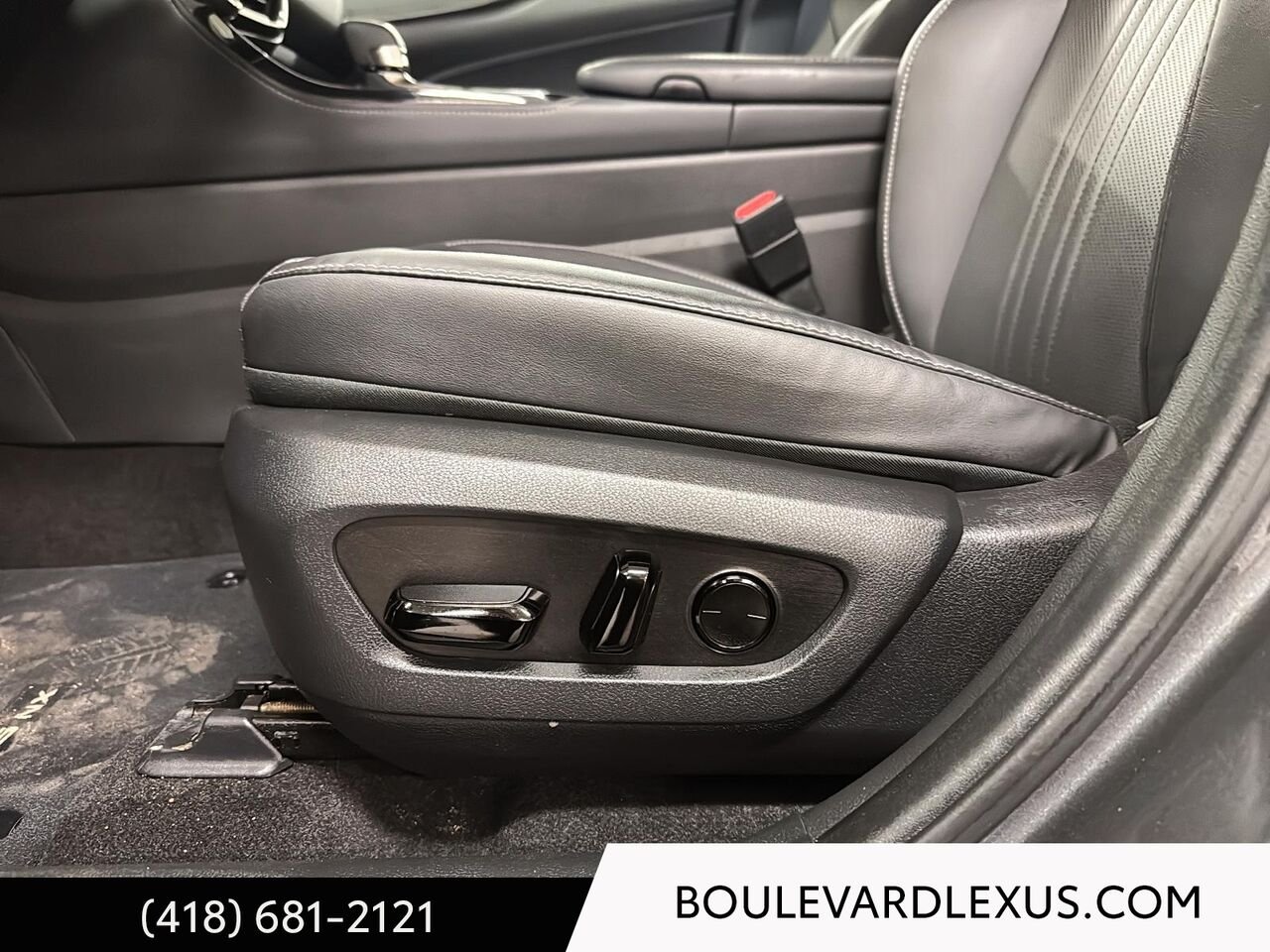 2024 Lexus NX Grey Quebec - photo #9